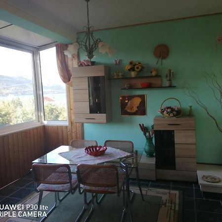 Apartmani Zute Račišće Стая снимка